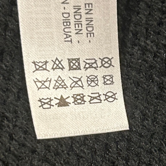 Zara Black, White, & Gold  Sequin Open Front Cardigan Size Medium NWT - Picture 9 of 9